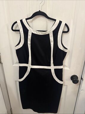 Worthington Short Sleeve Black White Color Block Contrast Dress Size 10